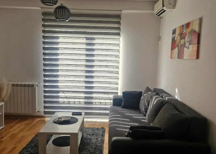 Tri S アパート *