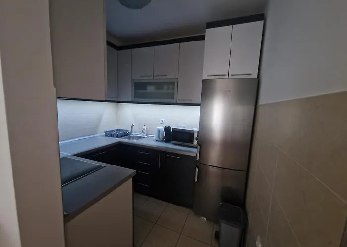 Tri S アパート アランジェロヴァツ